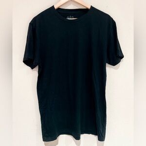 Men's Black T-Shirt Size Medium